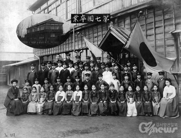 1915년 인현공립보통학교(現 서울광희초) 졸업 사진