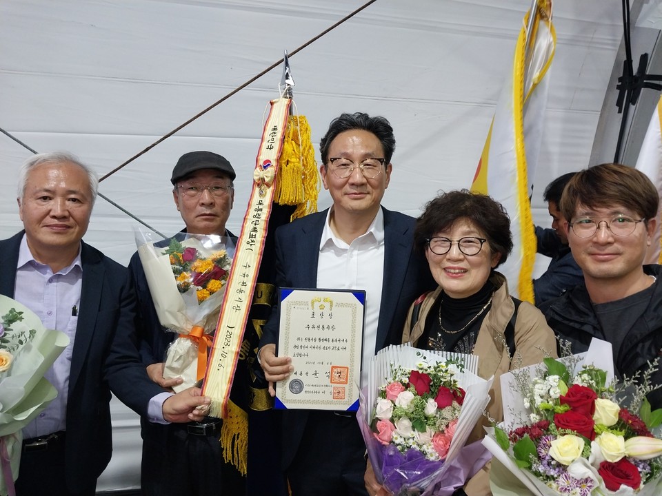 서울 강북구 수유1동 수유전통시장이 2023년 전통시장활성유공단체 대통령 표창을 수상했다.