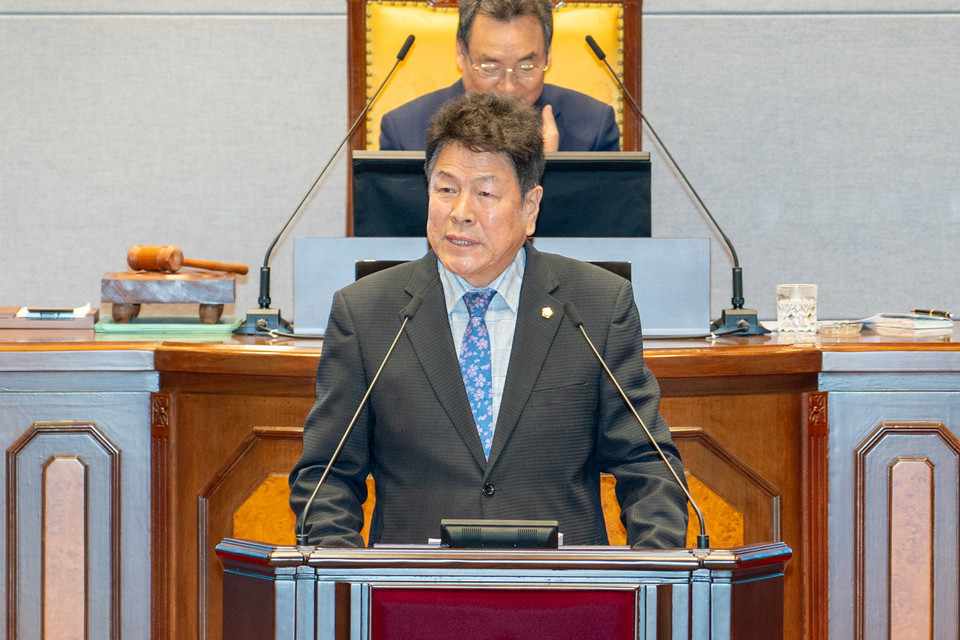 강남구의회 이호귀 의원이 제314회 임시회에서 발언하고 있다. 